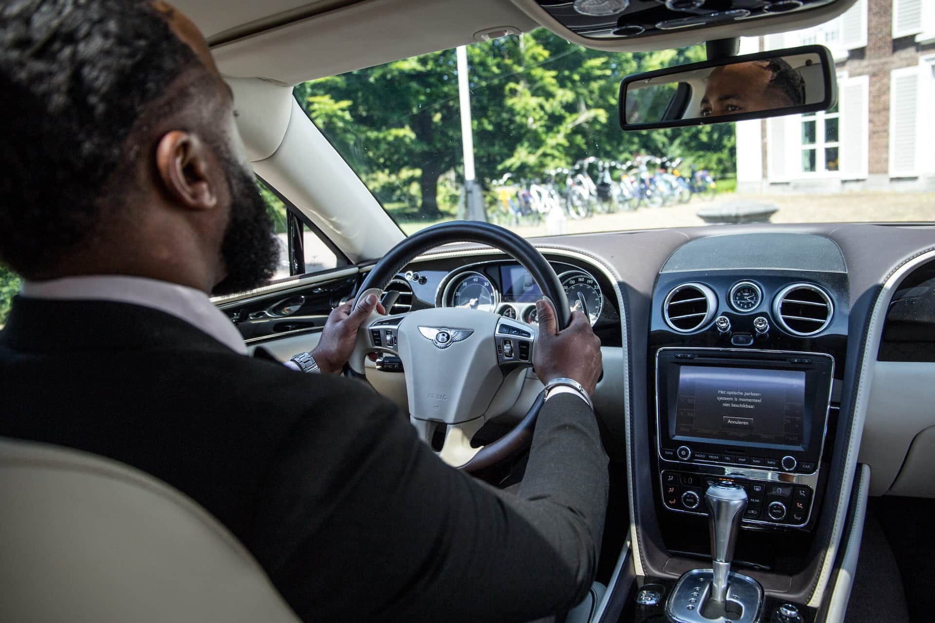 bentley flying spur interieur 2