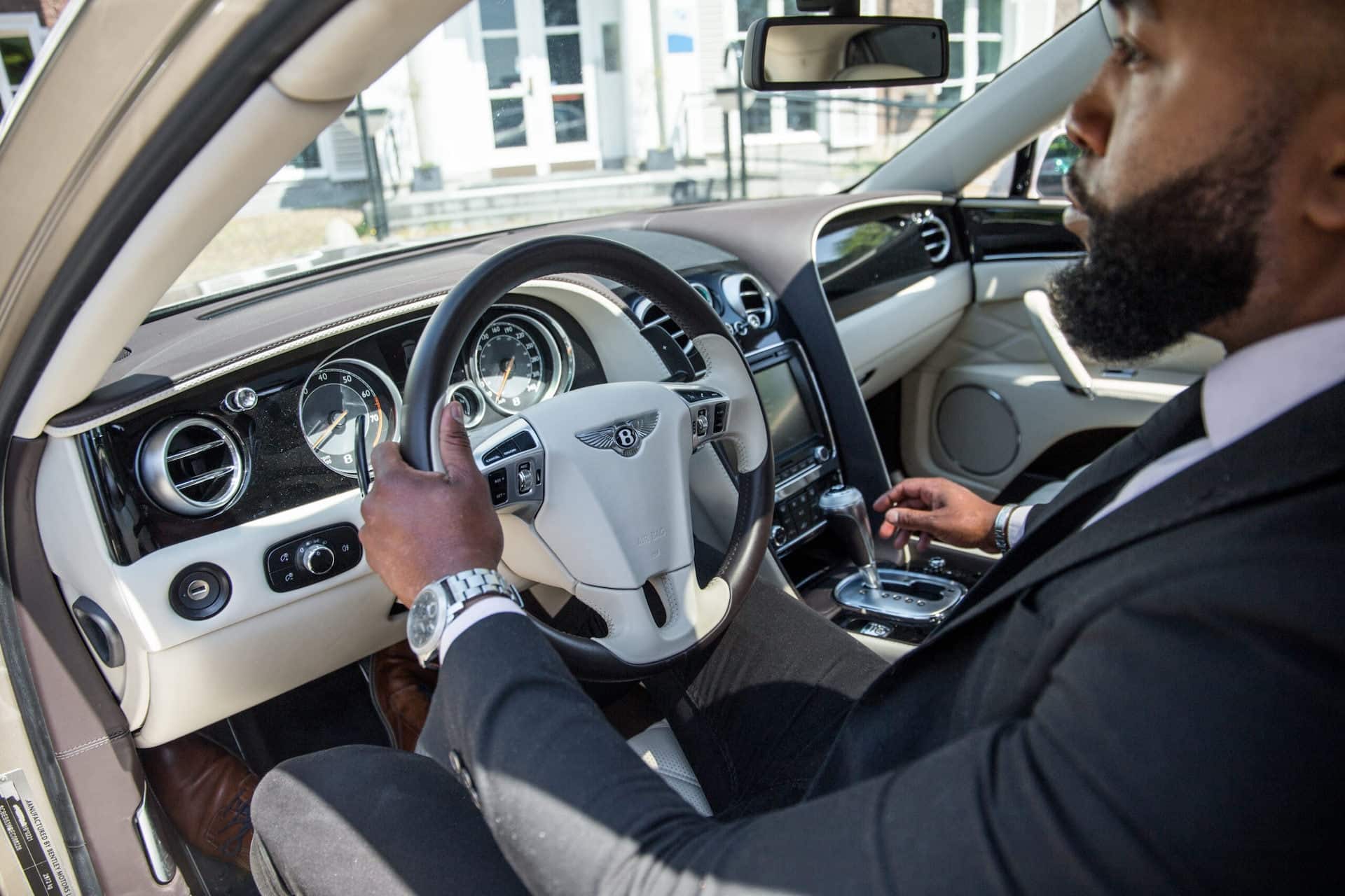 bentley flying spur interieur