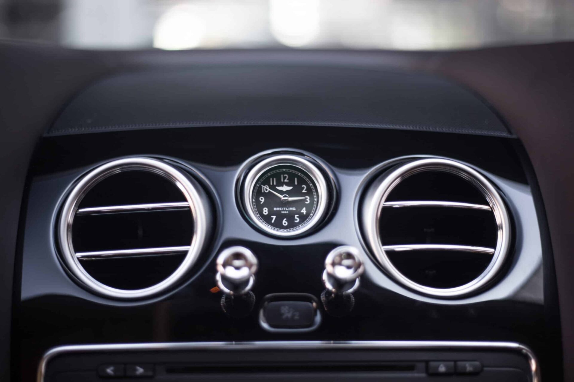 bentley flying spur middenconsole scaled