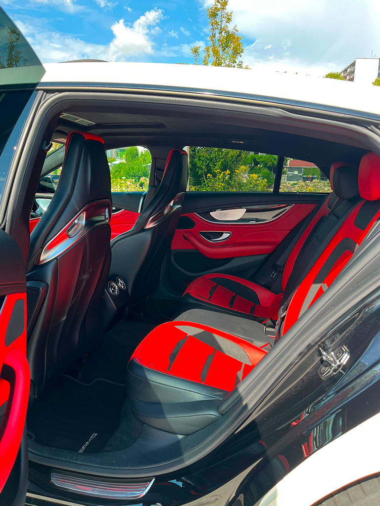 Mercedes gt63 amg wit interieur achterbank