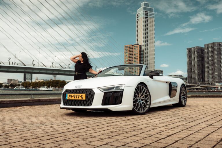 audi r8 spyder vooraanzicht 2