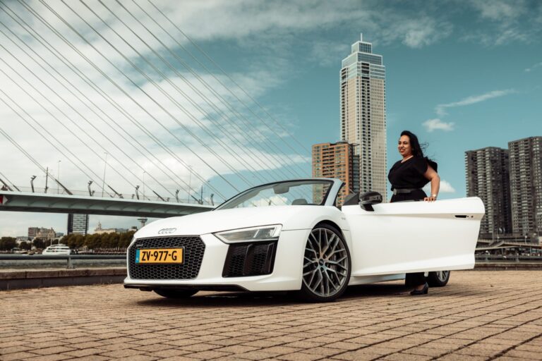 audi r8 spyder vooraanzicht 3