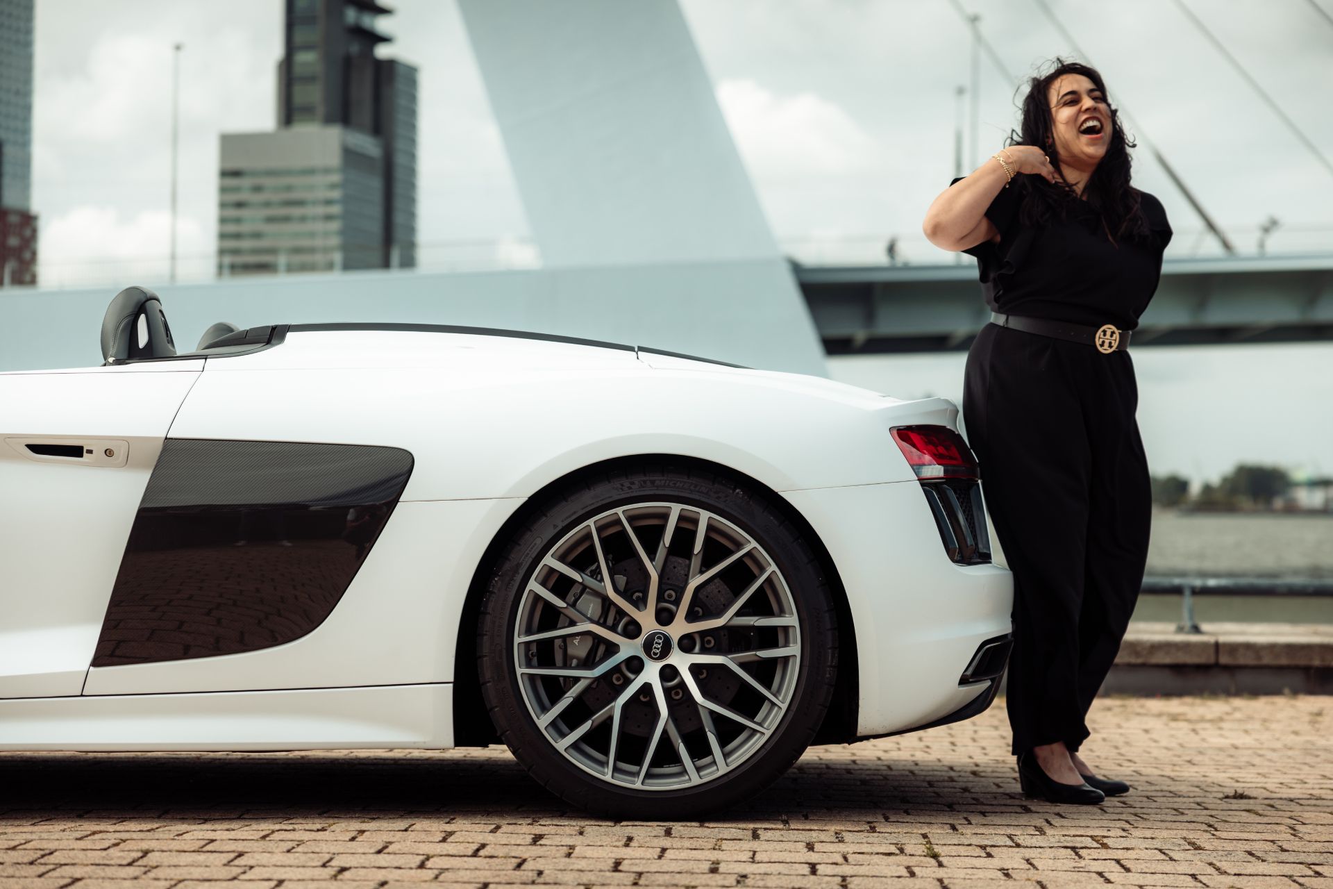 audi r8 spyder zijaanzicht 2