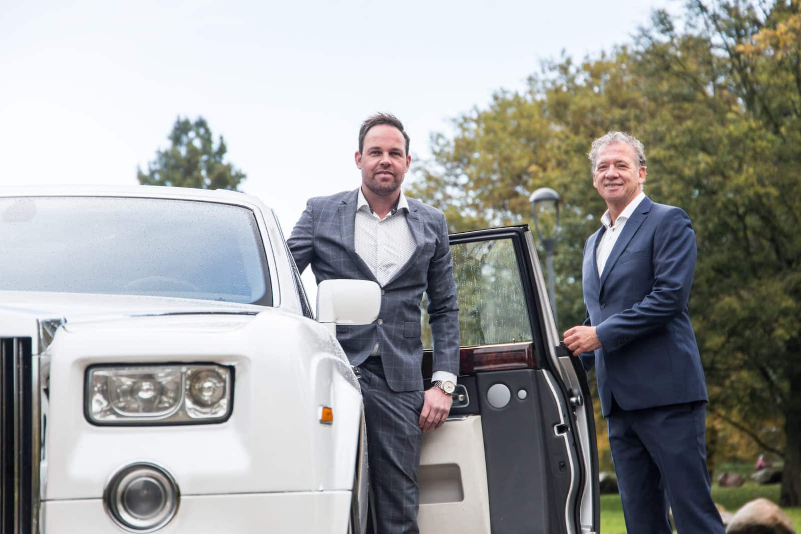 Buena Vida witte Rolls Royce trouwauto