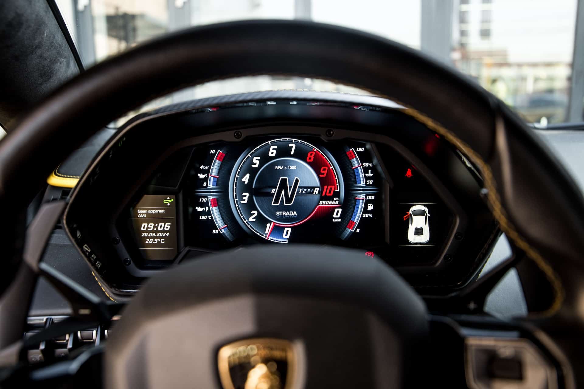 lamborghini aventador s dashboard