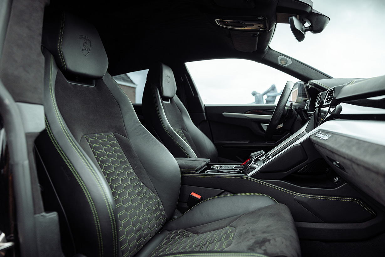 Lamborgini Urus interieur 5