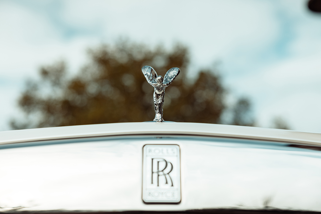 Rolls Royce Cullinan logo