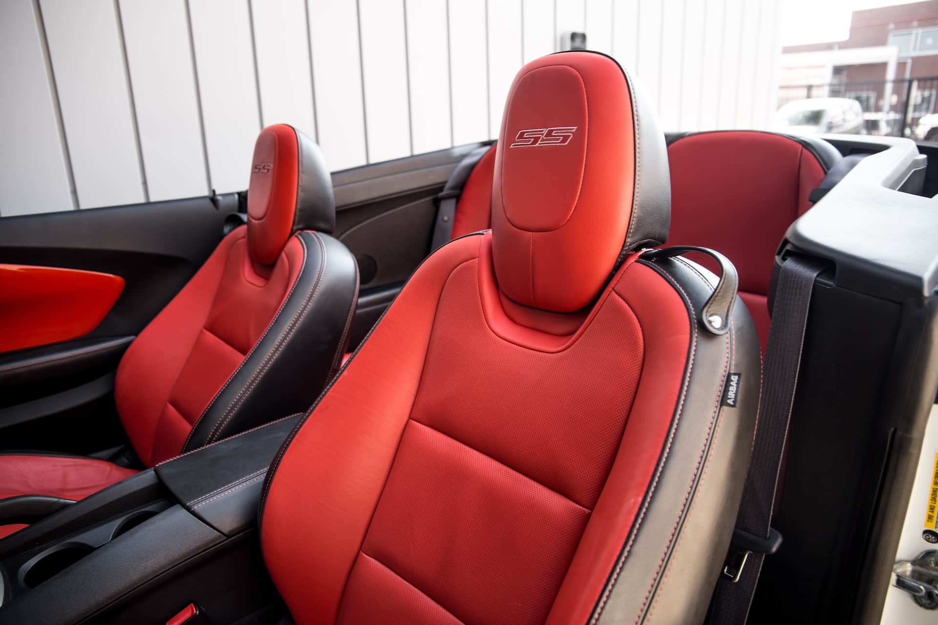 chevrolet camaro cabrio stoelen