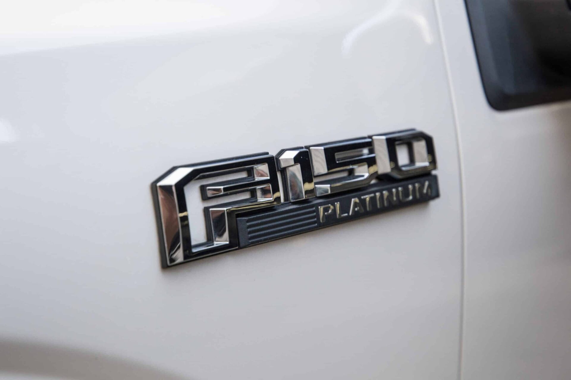 ford f 150 platinum scaled