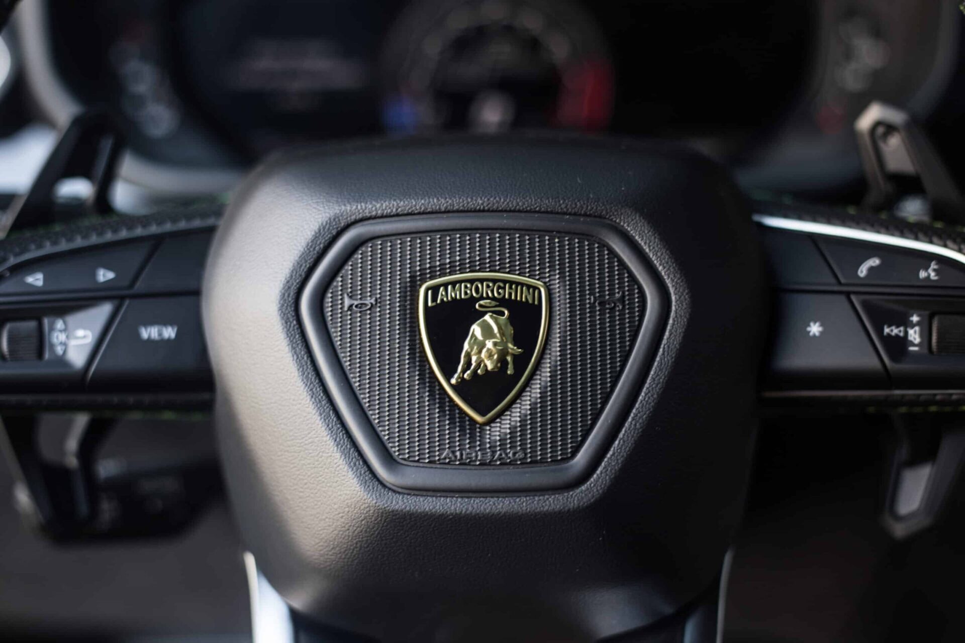 lamborghini urus stuur scaled