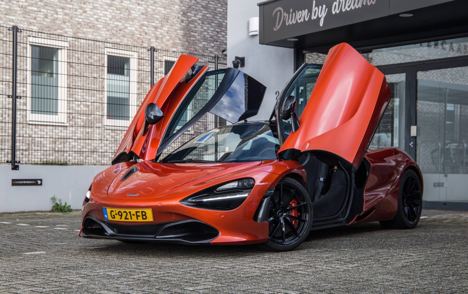 mclaren 720s deuren open scaled
