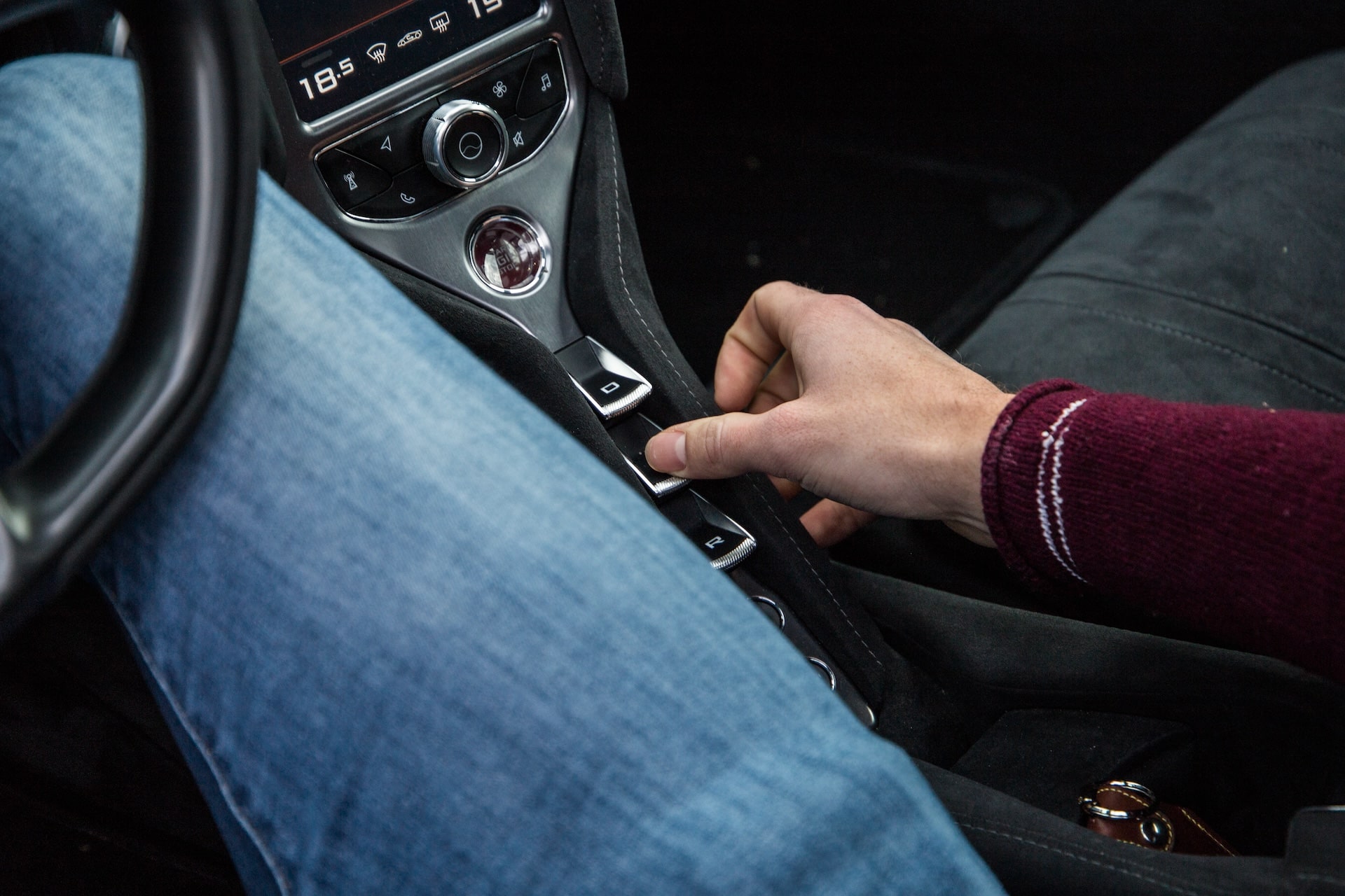 mclaren 720s middenconsole