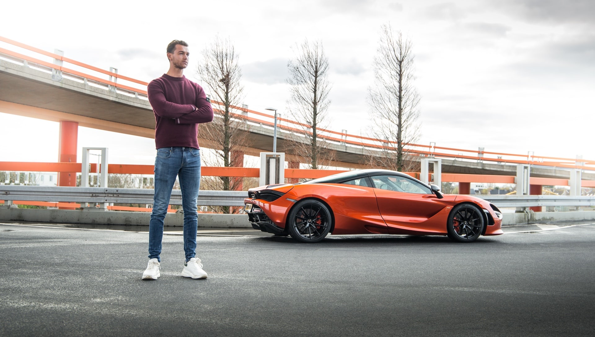 mclaren 720s zijaanzicht 2
