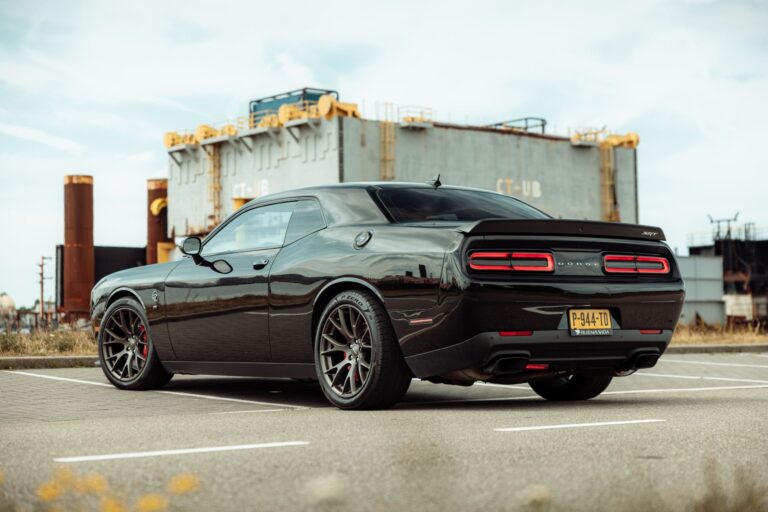 dodge challenger hellcat achteraanzicht