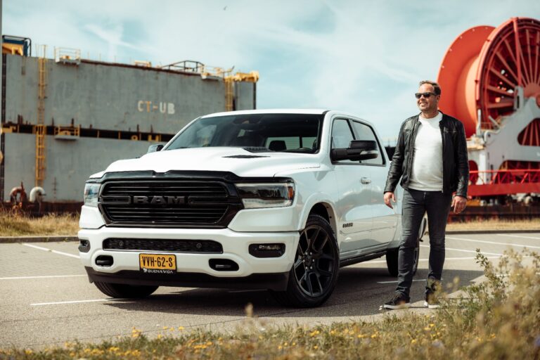 dodge ram vooraanzicht