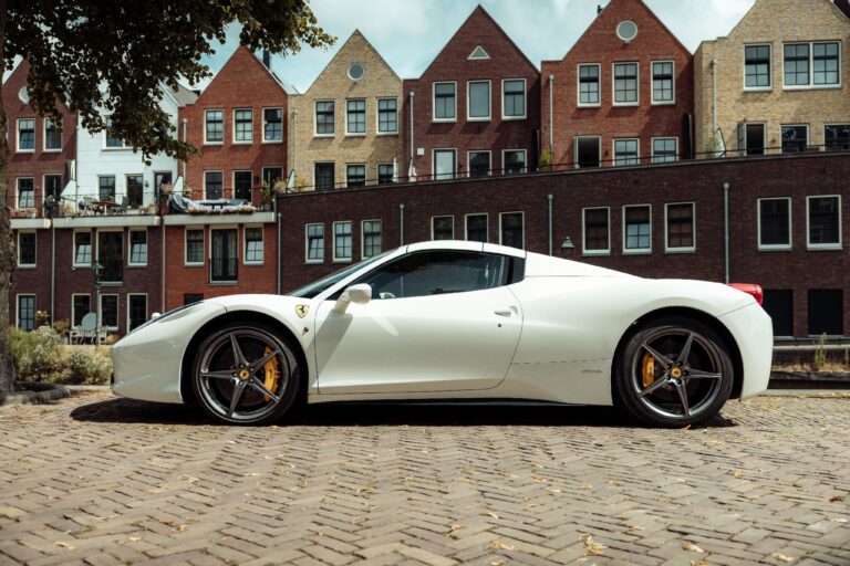 ferrari 458 spider zijaanzicht