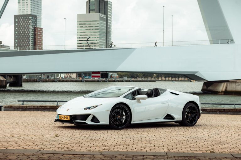 lamborghini huracan evo spyder vooraanzicht 2