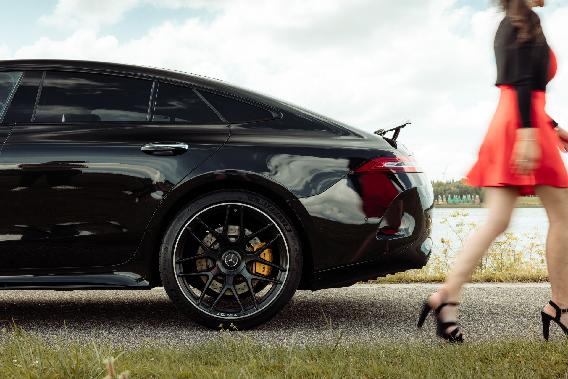 mercedes gt63 amg zijaanzicht 2