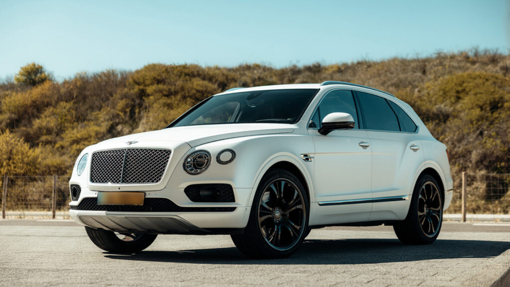 BENTLEY BENTAYGA wit 43