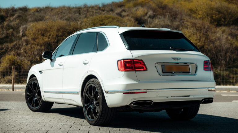 BENTLEY BENTAYGA wit 58 1