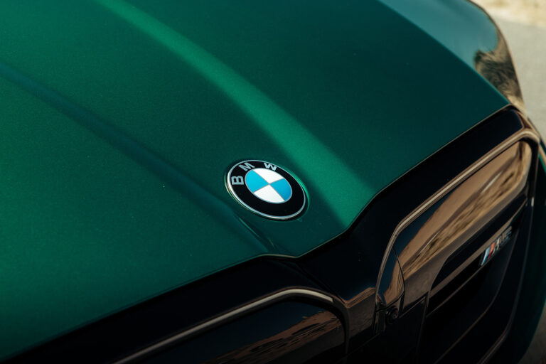 BMW M5 BWM logo