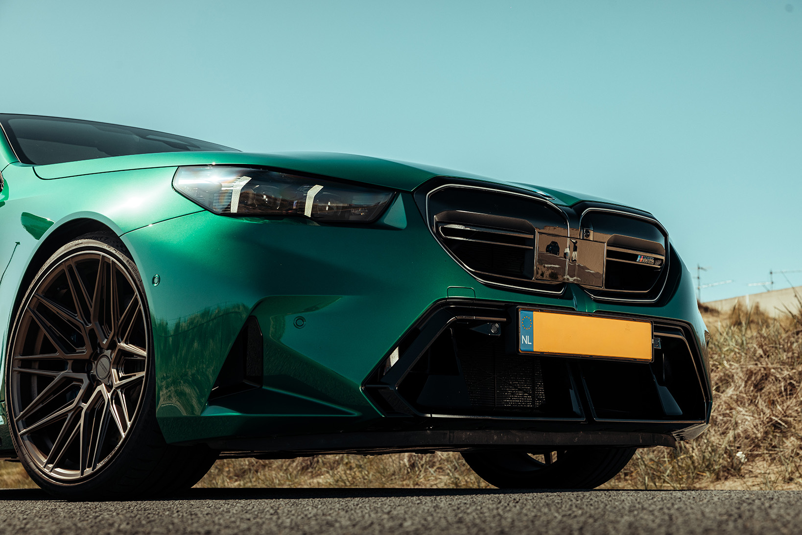 BMW M5 voorkant grill