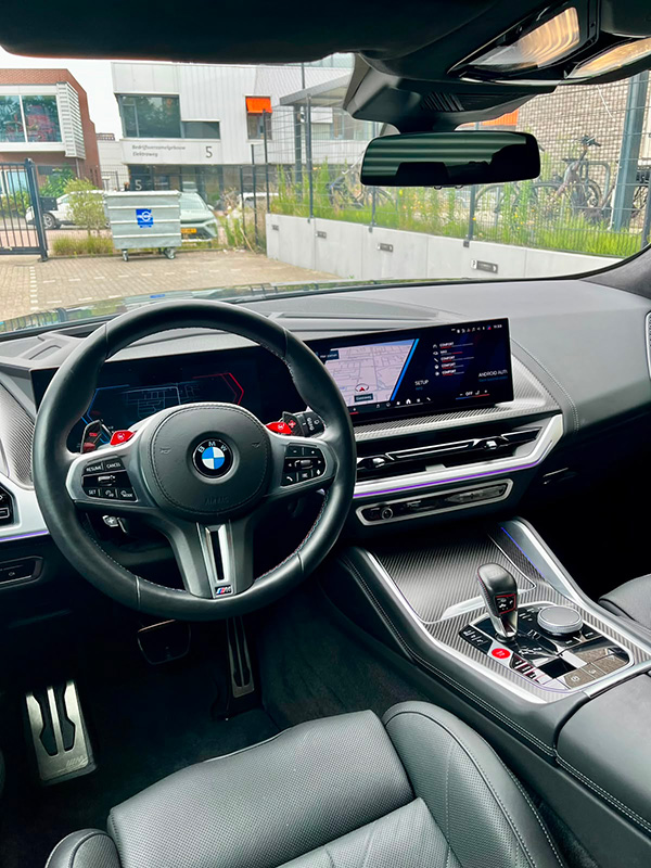 BMW XM interieur